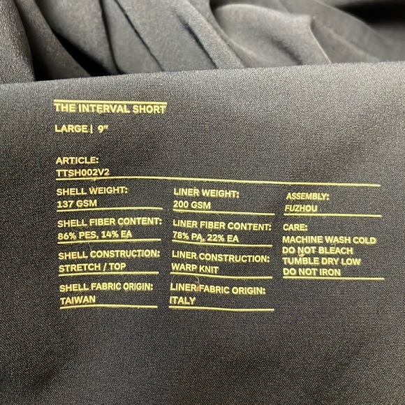 Like New, Men’s Lined Ten Thousand 9” Interval Shorts - Large - Picture 3 of 7